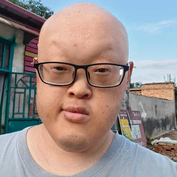 28岁岁山东单身帅哥 - 阜阳吉缘网